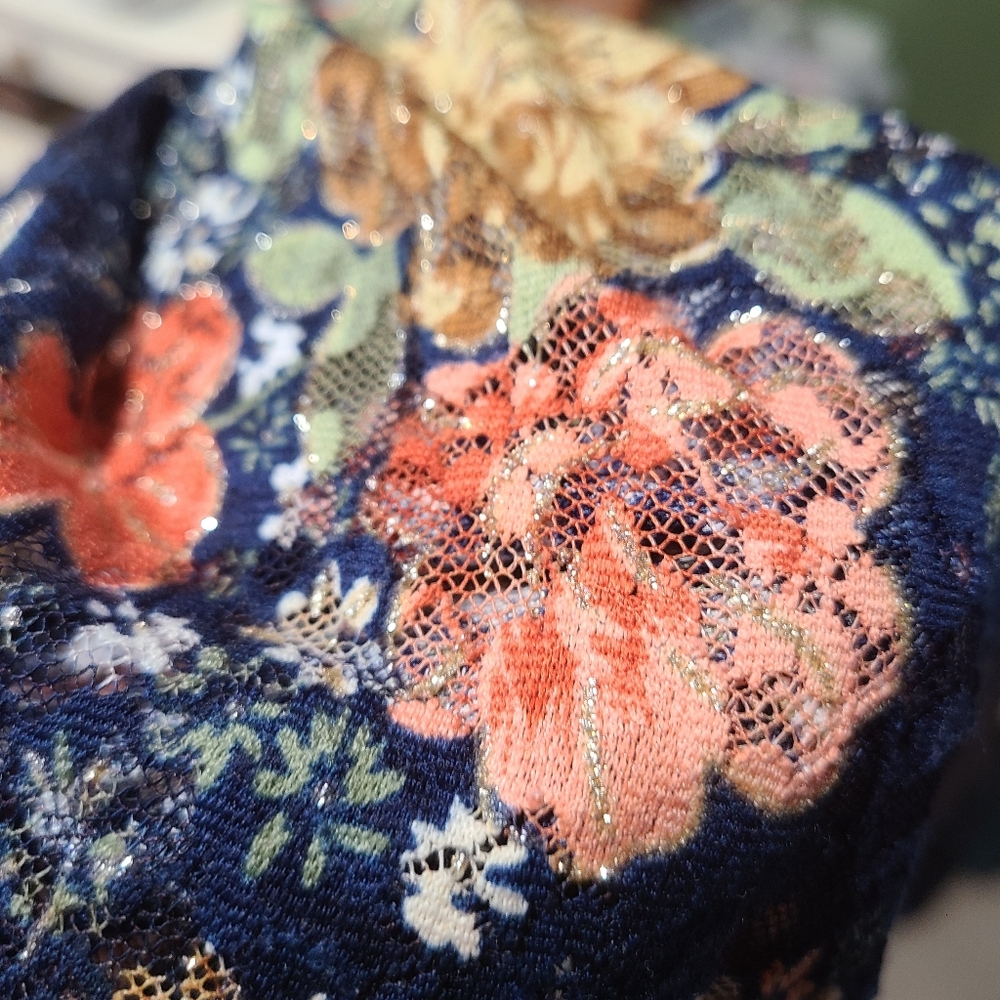 Blue Velvet & Lace Hat - Picture 7 of 8